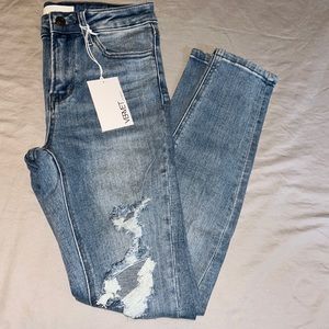 VERVET SKINNY JEANS